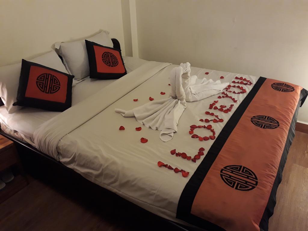 Pink Tulip Hotel Ho Chi Minh City Exterior photo